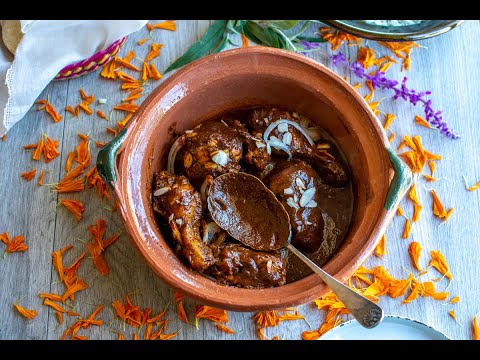 HOW TO MAKE CHICKEN MOLE POBLANO FROM SCRATCH | GLUTEN-FREE + DAIRY-FREE RECIPE