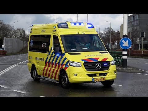 A1, WAS-300 Ambulance 25-123 GGD Flevoland naar het Isala Zwolle