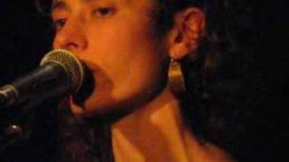 Diane Cluck - The Turnaround Road (Live)