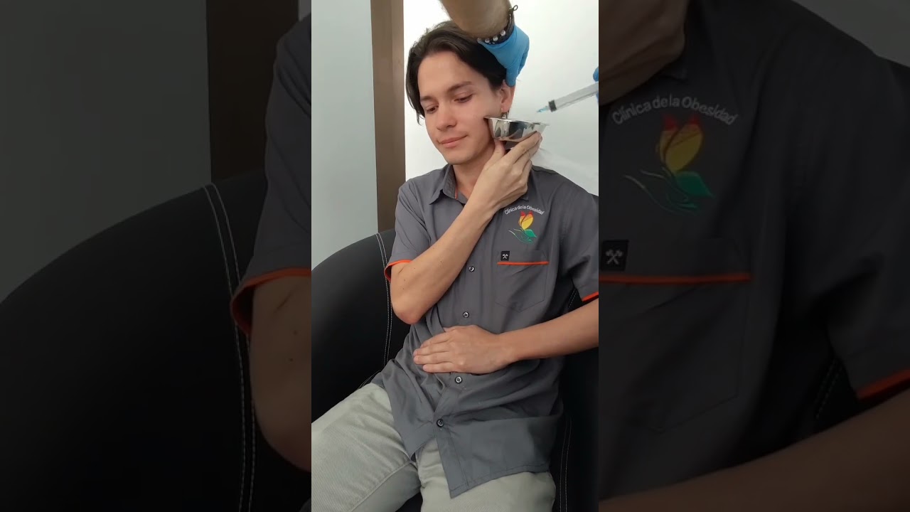 lavado de oídos médico es una práctica segura para eliminar la cera y suciedad en los oídos.