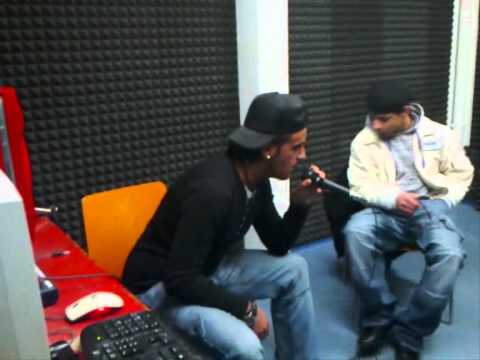 Mc Hakano im Studio probe aufnahme ( VIDEO )2011