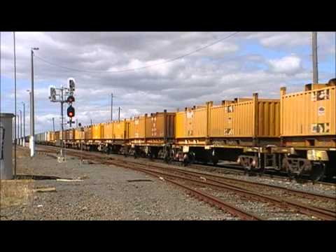 Pacific National Steel train at Gheringhap Loop