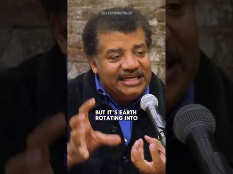 Neil deGrasse Tyson explains the Earth's ocean tides 🌎 🌊 #science #space