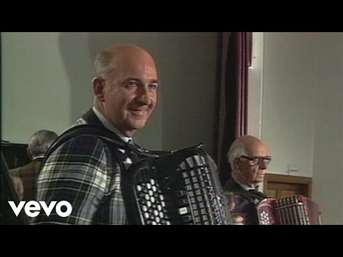 download lagu mp3 mp4 JIMMY SHAND BAND Mp3, download lagu JIMMY SHAND BAND Mp3 gratis, unduh video klip JIMMY SHAND BAND Mp3