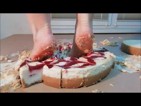 download lagu mp3 mp4 Cake Crush, download lagu Cake Crush gratis, unduh video klip Cake Crush