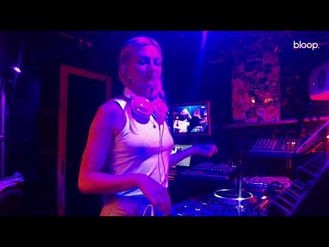 An Hour Underground w/ Lex On The Decks - 09.05.22