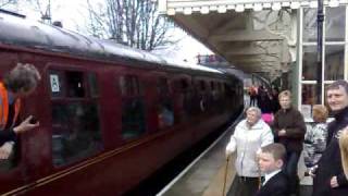 preview picture of video 'Weardale Railway The White Rose Excursion arriving at Stanhope'