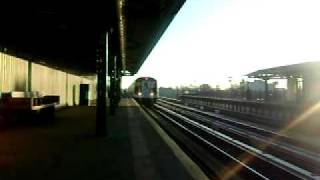 preview picture of video 'MTA New York City Subway R-160 M train arriving at 50 St'