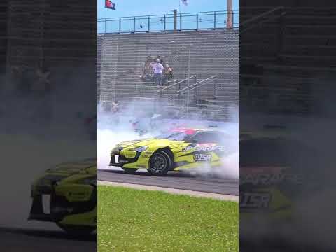 Pro FD driver Kazuya Taguchi knows how to pilot a Toyota 86. #shorts #toyota86 #gr86 #formulad