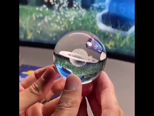 Vídeo relacionado con IFOLAINA Pisapapeles de bola de cristal de luna 3D, esfera de cristal, encantadora, figuras de hadas para decoración del hogar para niña