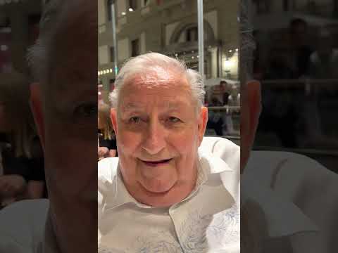 One Minute Tours: Florence, Italy. Gilli Cafe.