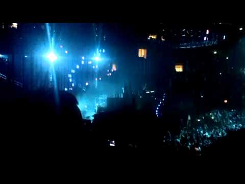 SHM Live @ MSG 12/16/11 - Pressure