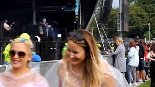 Naughty Boy ft. Kyla | LIVE CONCERT | Should&#39;ve Been Me | LIMF 2017 | Music Festival Vlog