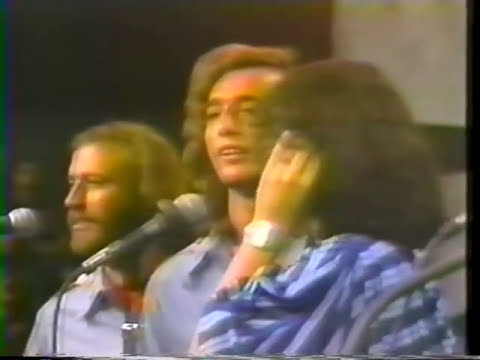 BEE GEES  - To Love Somebody - LIVE Duet with Yvonne Elliman @ Soundstage Chicago 1975  15/19