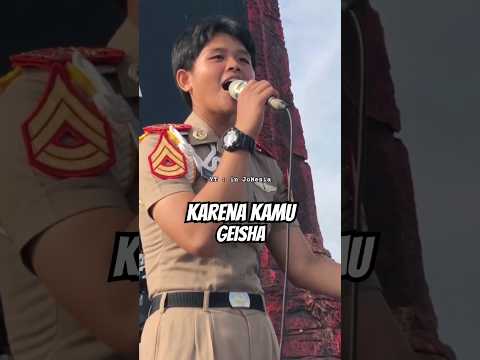 Lagu Karena Kamu Geisha 🤩 Vokalis Cantik Band Taruna Akademi Angkatan Udara #drumband #aau