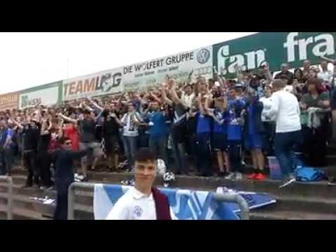Die Fans der Viktoria Aschaffenburg beim Relegationsspiel gegen Bayern Hof