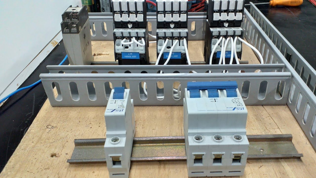 Como montar o circuito de força de uma Partida Estrela Triângulo