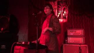 Le Butcherettes - Burn The Scab (Live) - Alex&#39;s Bar 5/10/17