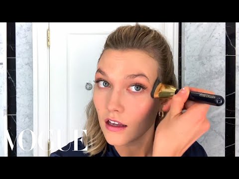 Karlie Kloss's Night Out Beauty Routine | Beauty Secrets | Vogue