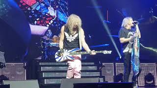 Def Leppard action Birmingham 2018