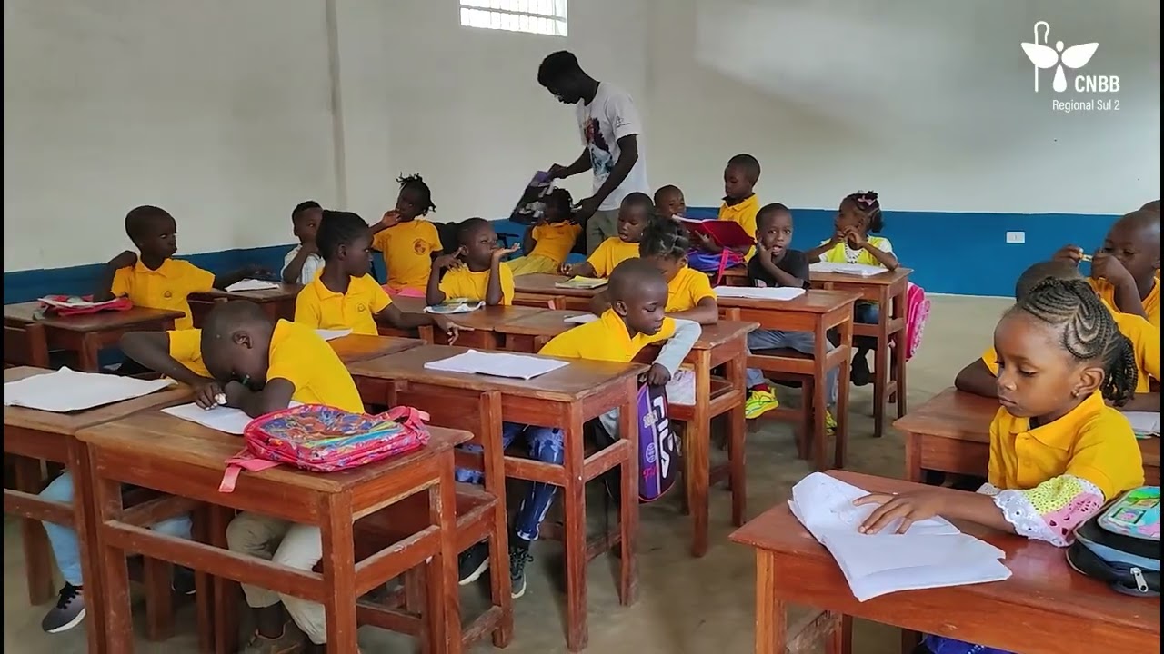 Início do 5º ano letivo da Escola São Paulo VI