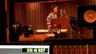 111223 SNSD - Time Machine(Japan Ver.) Sung By Japanese Singer : HIRO