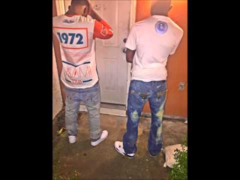 Yung Play Ft TilBandzz and BG -Money Piling Prod: Spade Melo