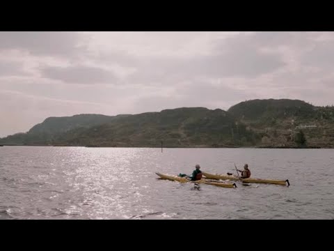 Fjorden som har alt (EP5) - Havkajakk-tur i solnedgang ut i havgapet