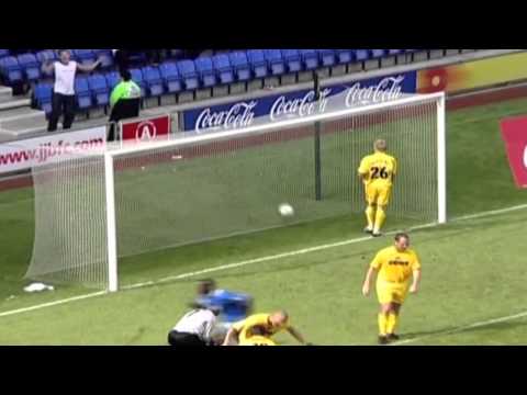 LATICS CLASSICS - WIGAN ATHLETIC 3 BRIGHTON & HOVE ALBION 0 - 21 AUGUST 2004