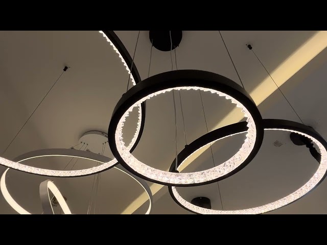 ثريا ليد معلقة دوائر متداخلة