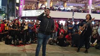 Download lagu Luarbiasa Mantul lagu Sambutlah Kasih..slamber dia nyanyi sambil tangan dalam poket....Zamarul mp3