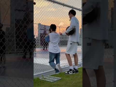 This is so cute😫❣️❣️#bl #douyin #pridemonth2022 #heightdifference #cutenessoverload #loveydovey