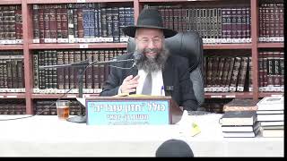 הרב בנימין חותה :  הלכות שבת . הכנות צרכי שבת . חלק שני. (כולל חזון עובדיה) - התמונה מוצגת ישירות מתוך אתר האינטרנט יוטיוב. זכויות היוצרים בתמונה שייכות ליוצרה. קישור קרדיט למקור התוכן נמצא בתוך דף הסרטון