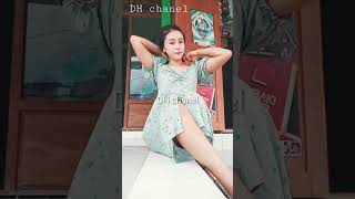 Download lagu tiktok hot ' INTIP DASTER MAMA MUDA KEBUKA' mp3