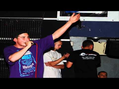 Pajac, Bienia - Za wszelką cene