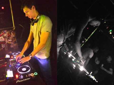 Menno De Jong - Intuition 008 (Live On Etn Fm 02-23-2005 Part 1 Of 2)