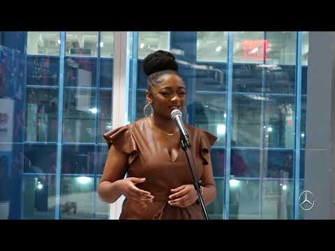 Samara Joy  Flor De Lis    Elvis Duran Live