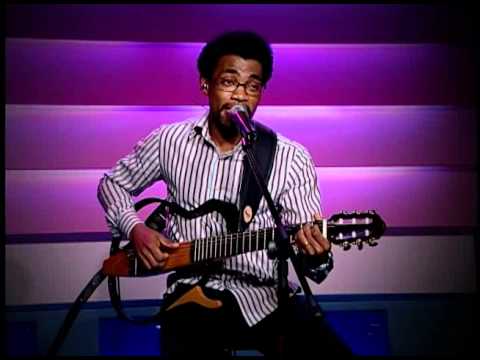 Clip "Se acostume comigo" com Daniel Salles