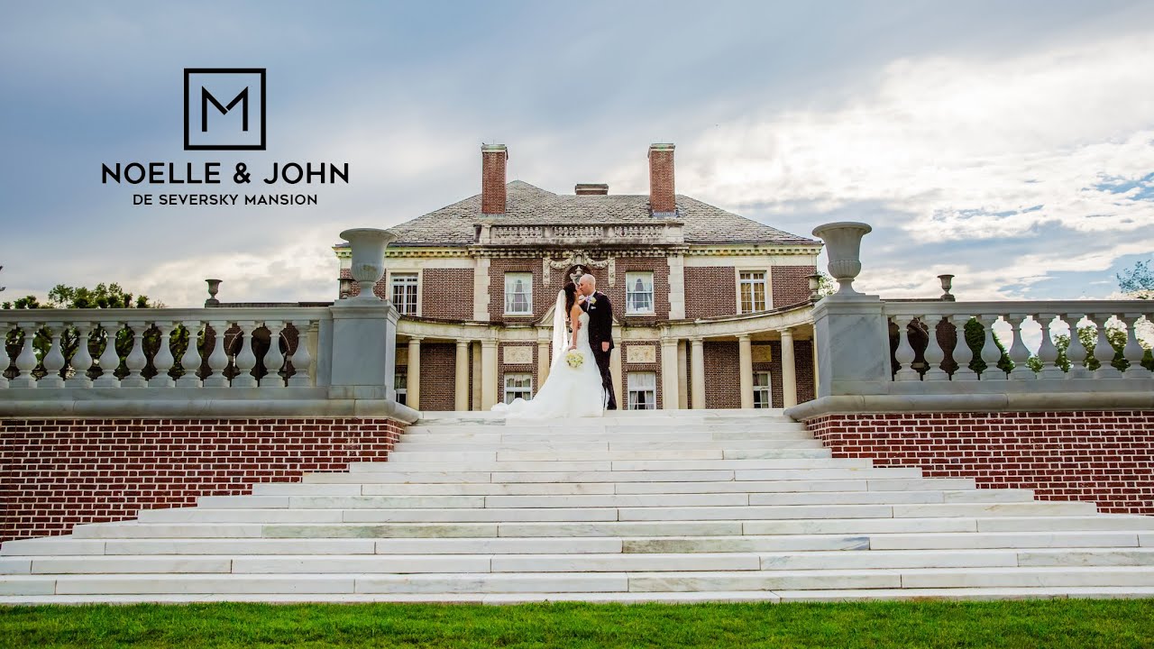 Planning a Wedding at the NYIT De Seversky Mansion