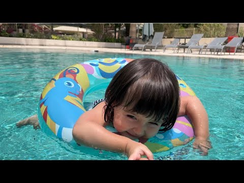 Sink or Float?! Let’s learn with Maryam and Mubina. The best videos ever👍🥰 Must watch