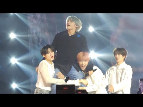 240420 HUENINGKAI Sk8er Boi TXT | MUSIC BANK ANTWERP