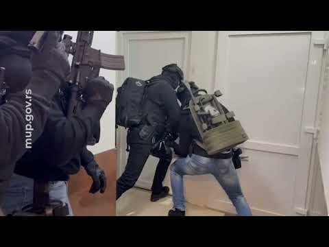 MUP-uhapšeno 9 pripadnika OKG-nedozvoljen prelaz državne granice i krijumčarenje ljudi