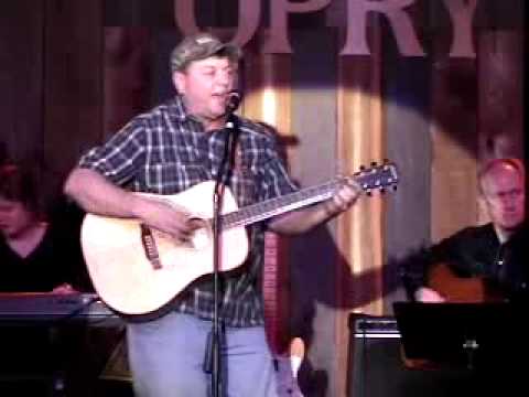 Chuck Wray performing  Lord Have Mercy on a Country Boy at the Kentucky Opry