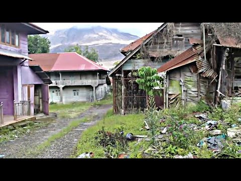 Dead village at the foot of Mount Sinabung (don't watch alone👻)