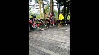 Download lagu Ngerjain juga ini orang, Huangwei Family BIKES mp3 Download lagu Ngerjain juga ini orang, Huangwei Family BIKES mp3