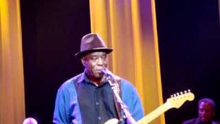 Buddy Guy &quot;Don&#39;t Let the Doorknob Hit Ya&quot;