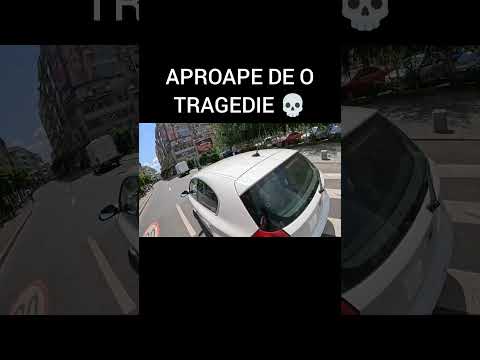 Accident pe trecere #bucuresti #romania #masina #motor #moto #trafic #politie #bicicleta #pieton