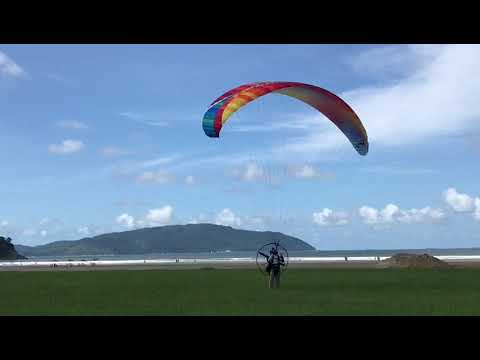 Decolagem voo 216 de Paramotor IKE Costa em São Vicente - 07/04/2022