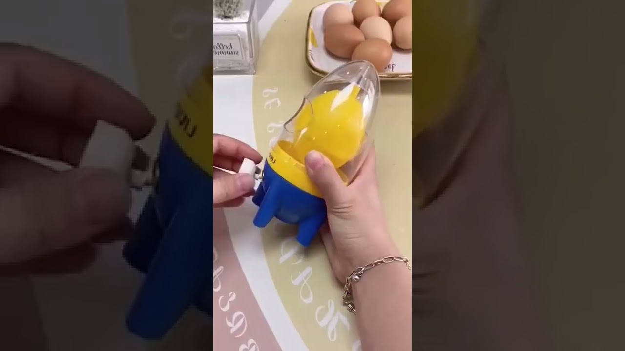 The Original Golden Goose Scrambled Egg Maker |