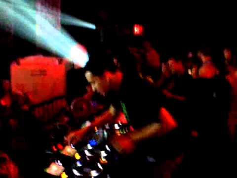 Laidback Luke "Rolling in the Deep" with Pressure (Alesso Remix)